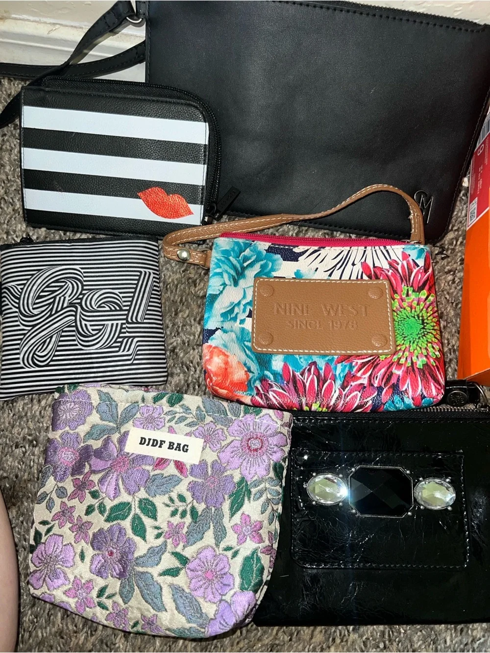 Wristlet bundle